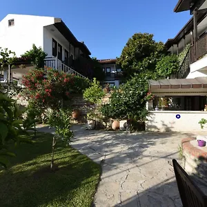 Отель Villa Konak Hotel, Кушадасы