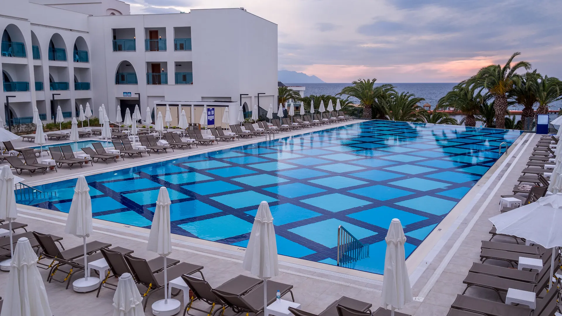 *****  Infinity By Yelken Hotel Kusadasi Turkey