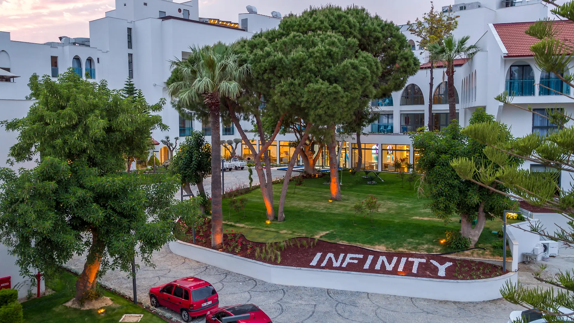Infinity By Yelken Hotel Kusadasi
